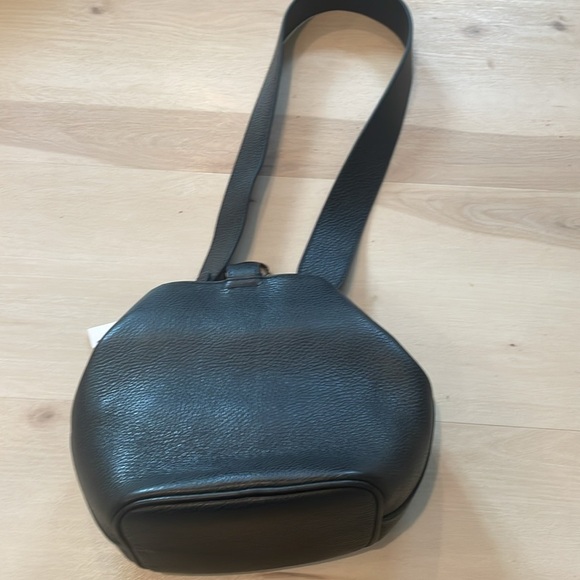 NWT THACKER LOREN genuine leather BUCKET BAG - Picture 6 of 10